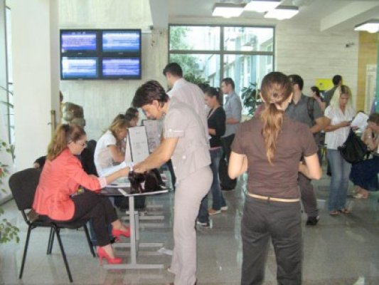 Ministrul Muncii: Şomajul în rândurile tinerilor ar putea ajunge, în 2013, la pragul de alarmă